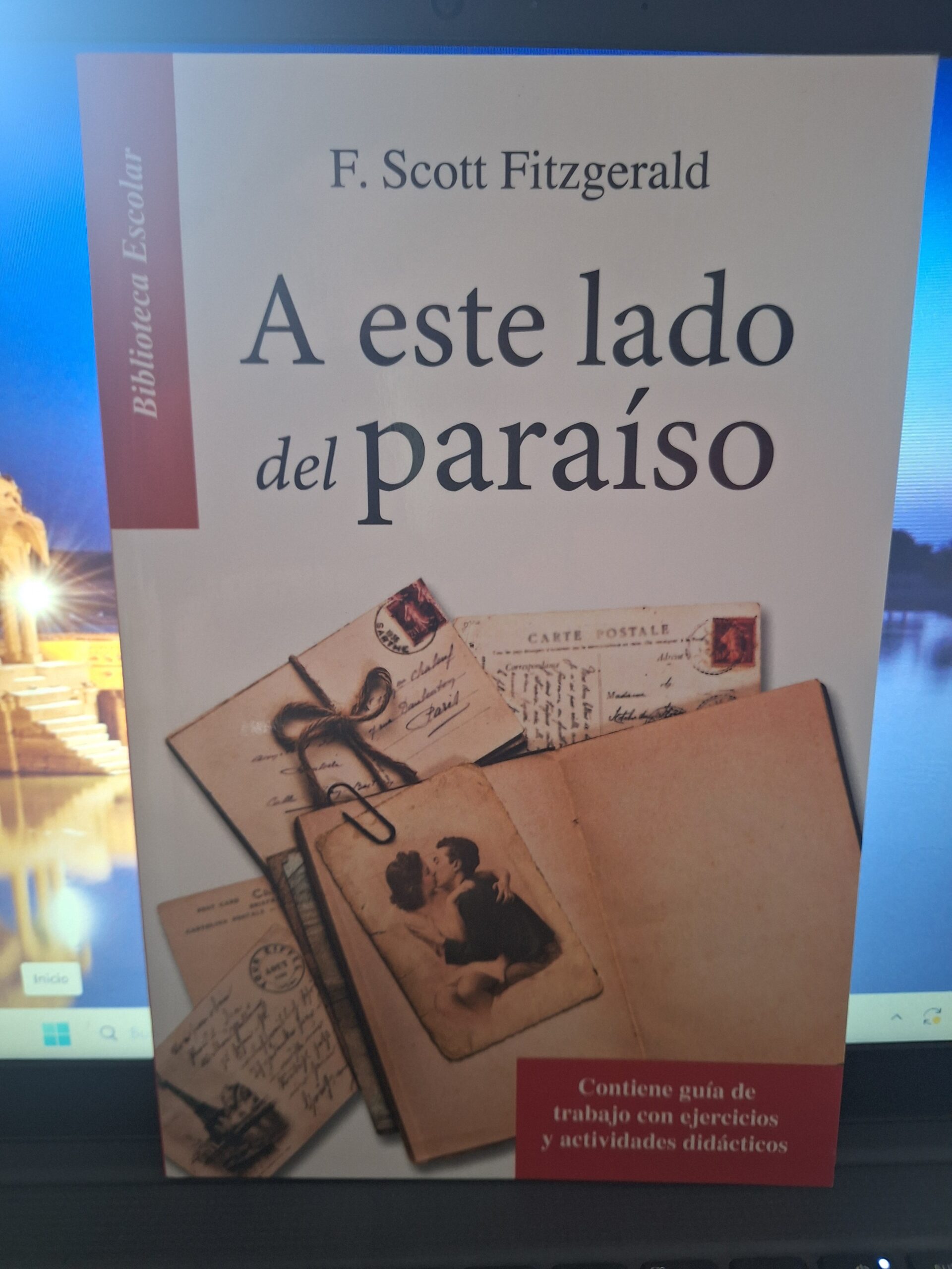 A este lado del paraíso